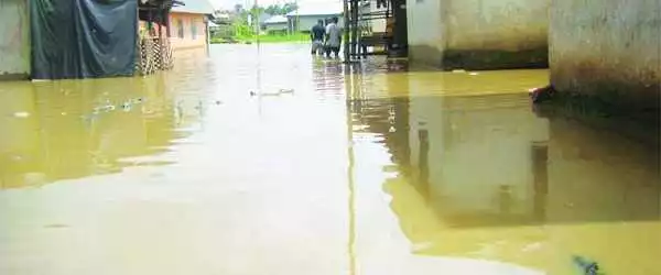 Heavy rainfall cuts off Abuja community
